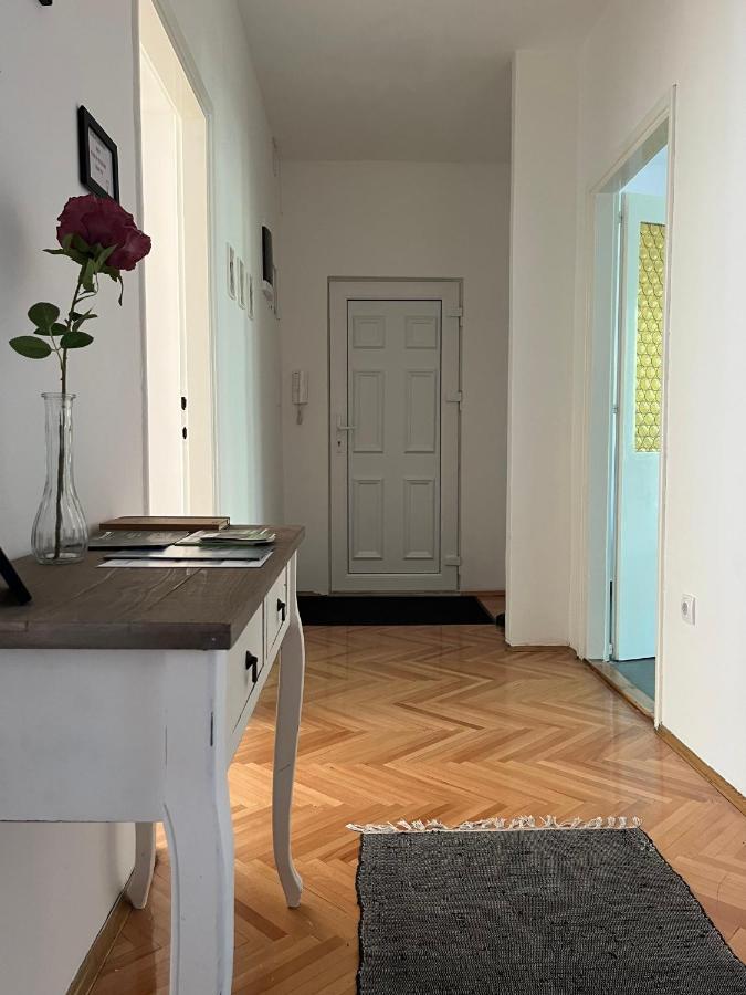 Apartment Lala Sombor Bagian luar foto